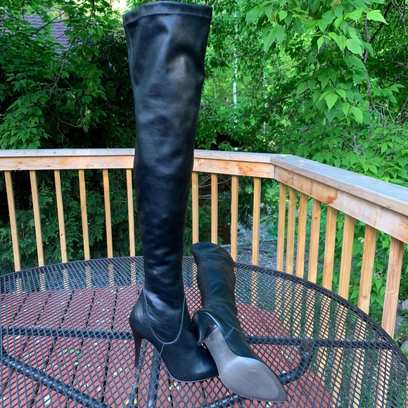 Charles David made in Italy elasticized knee boots - Picture 7 of 8